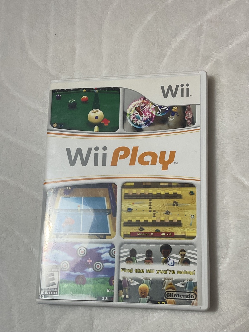 Nintendo WiiPlay Game Case - White and Orange Cover